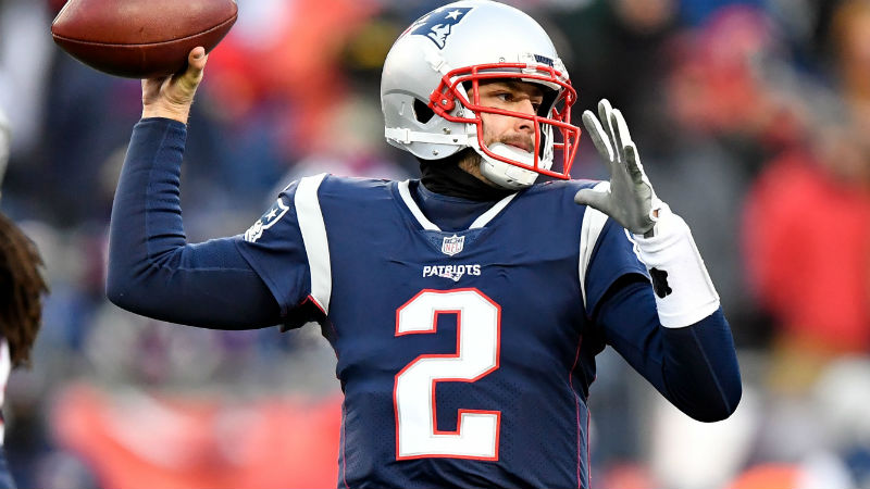 New England Patriots quarterback Brian Hoyer
