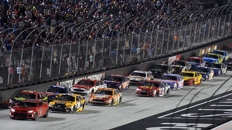 Bass Pro Shops NRA Night Race at Bristol Motor Speedway