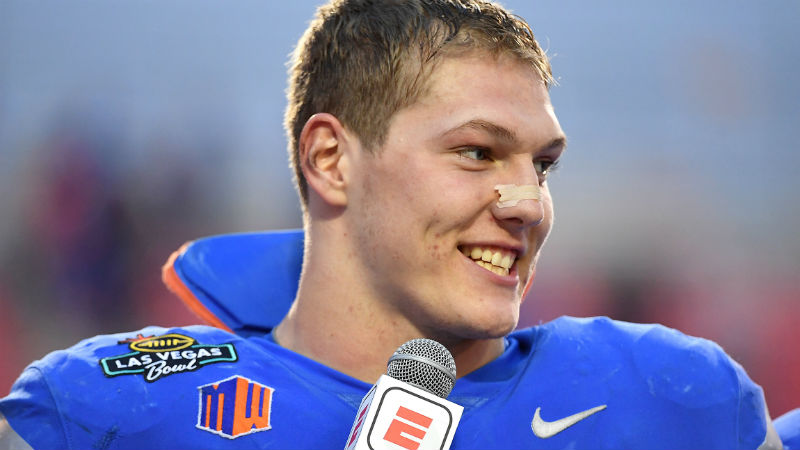 Boise State Broncos linebacker Leighton Vander Esch