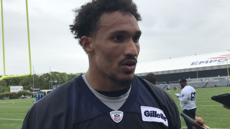 New England Patriots defensive end Derek Rivers
