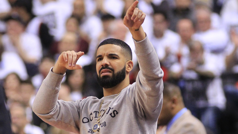 Rapper Drake at a Raptors game