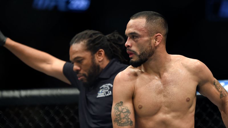 Rob Font fights