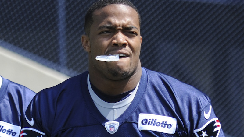 Patriots defensive end Trey Flowers