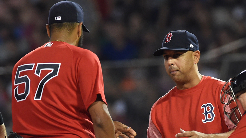 Alex Cora pulls Eduardo Rodriguez