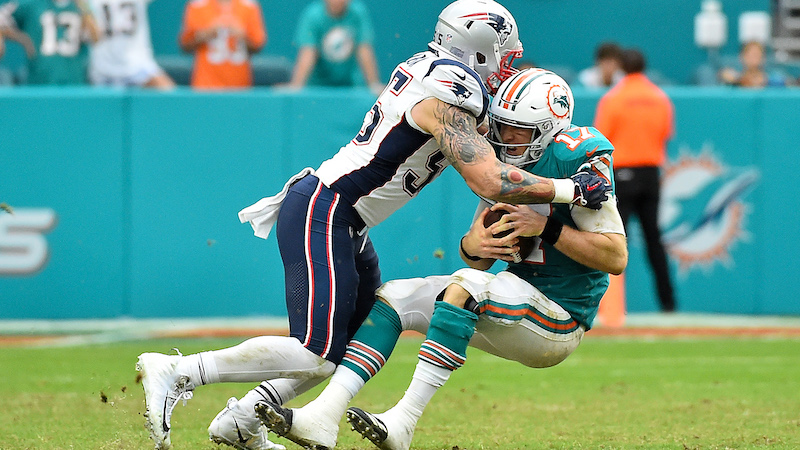 Patriots defensive end John Simon