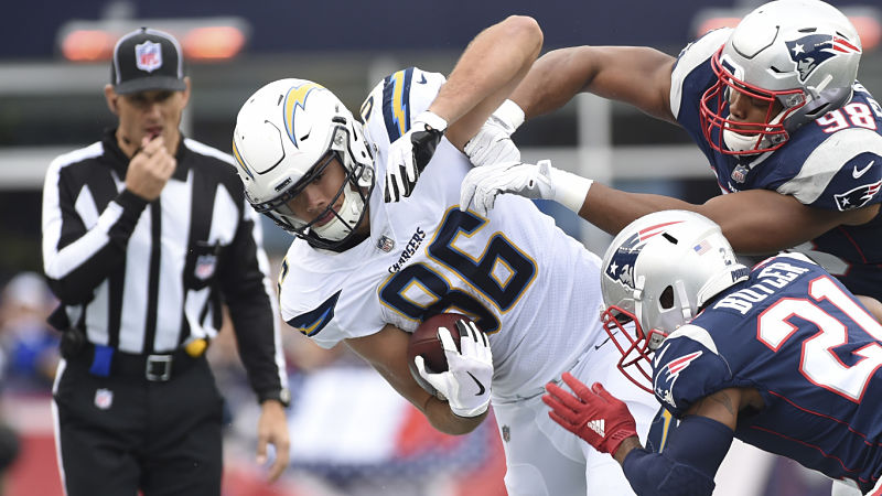 Los Angeles Chargers tight end Hunter Henry