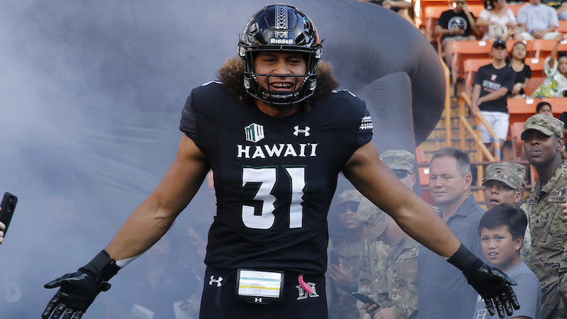 Hawaii linebacker Jahlani Tavai