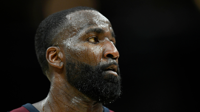 Cleveland Cavaliers center Kendrick Perkins (21)