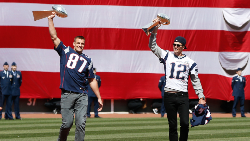 Tampa Bay Buccaneers' Rob Gronkowski, Tom Brady