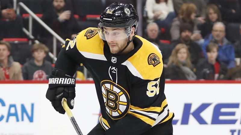 Boston Bruins forward Sean Kuraly