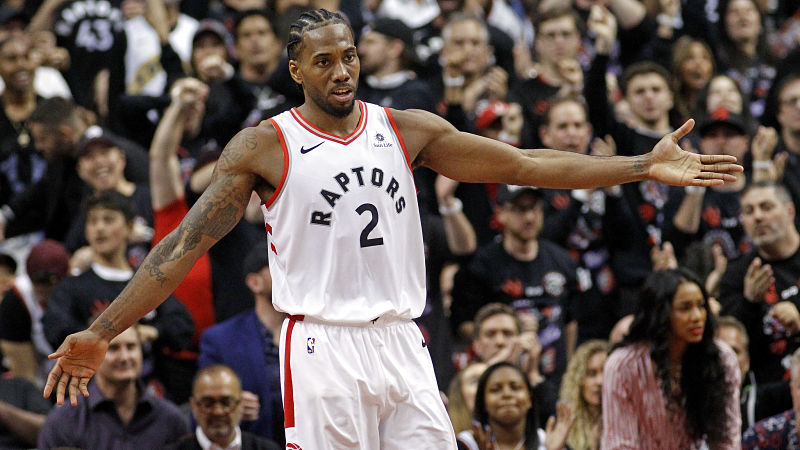 Toronto Raptors forward Kawhi Leonard