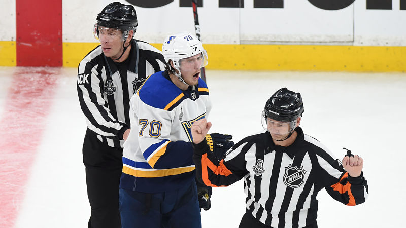 St. Louis Blues forward Oskar Sunqvist