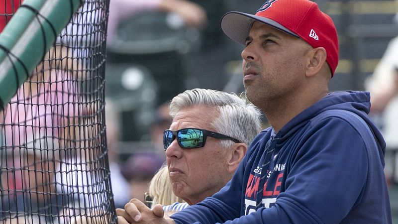 Dave Dombrowski, Alex Cora