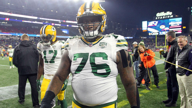 Green Bay Packers defensive tackle Mike Daniels