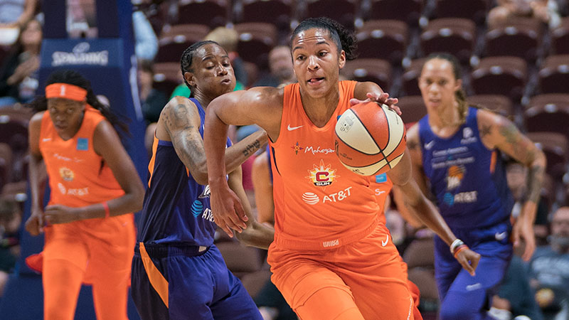 CT Sun forward Alyssa Thomas