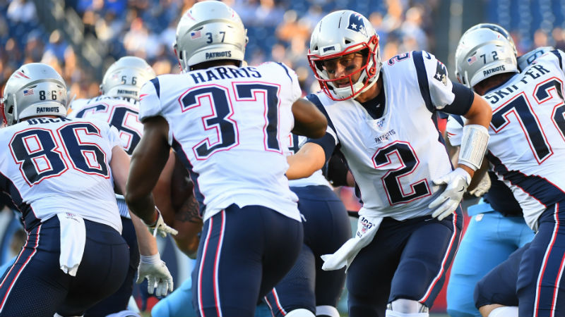 New England Patriots quarterback Brian Hoyer