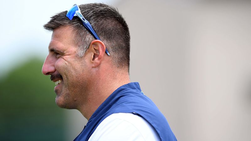 Tennessee Titans head coach Mike Vrabel