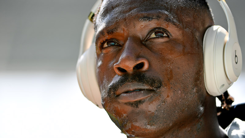 Patriots wide receiver Antonio Brown