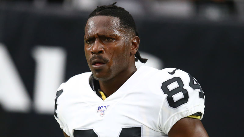 Oakland Raiders wide receiver Antonio Brown