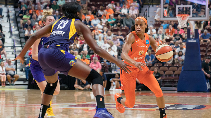 Connecticut Sun guard Jasmine Thomas