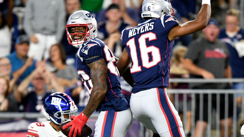 New England Patriots wide receiver Demaryius Thomas