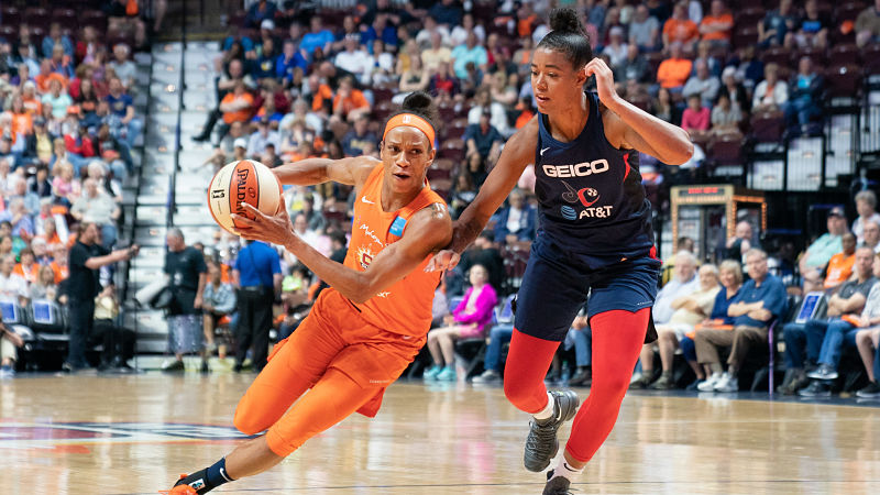 Connecticut Sun guard Jasmine Thomas