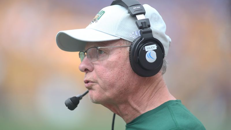 Ohio Bobcats head coach Frank Solich