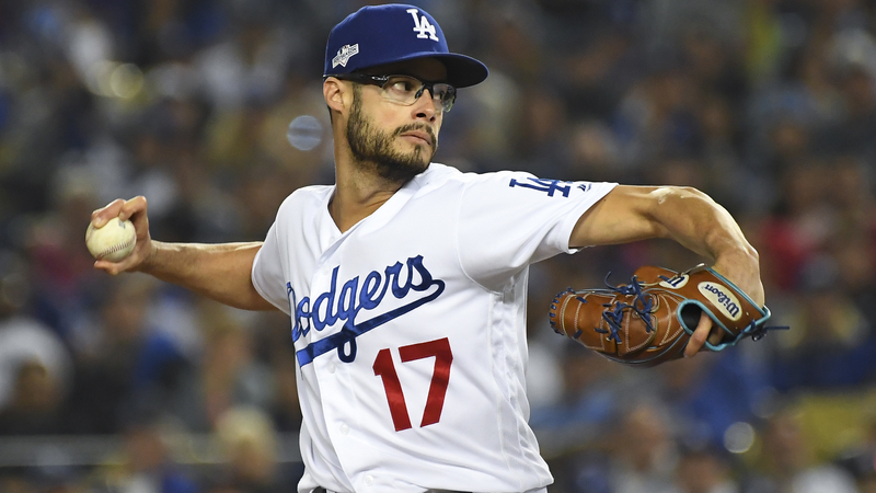 Dodgers pitcher Joe Kelly