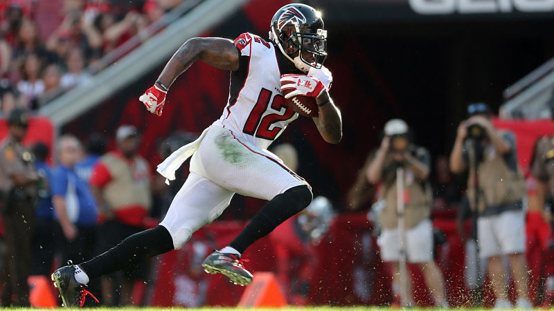 New England Patriots wide receiver Mohamed Sanu