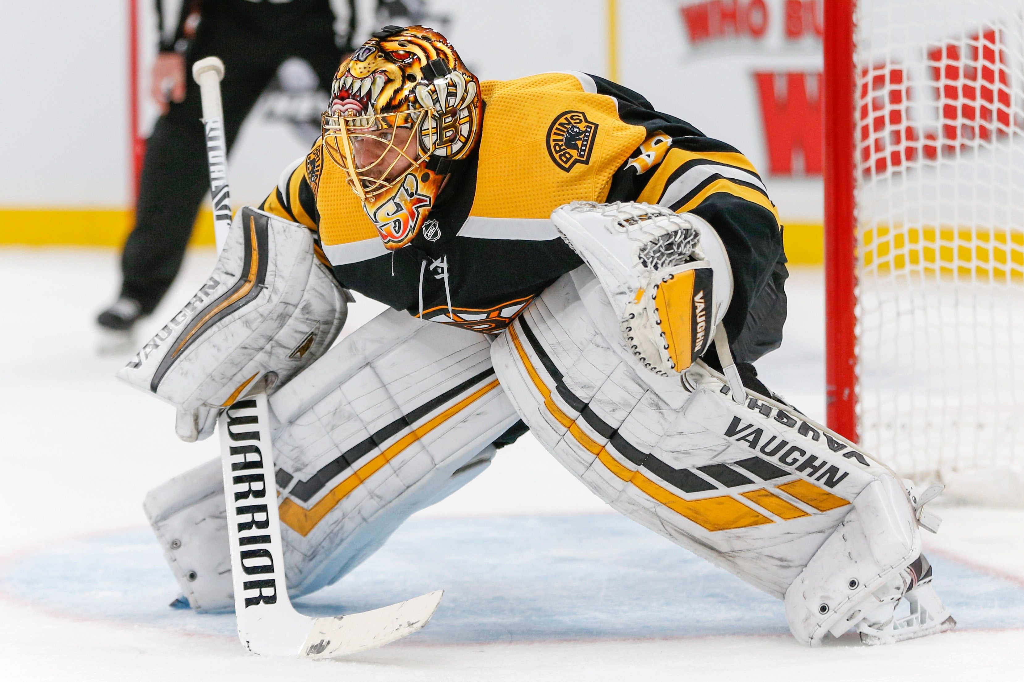 Boston Bruins goaltender Tuukka Rask (40)
