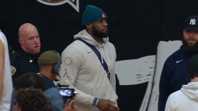 Los Angeles Lakers forward LeBron James