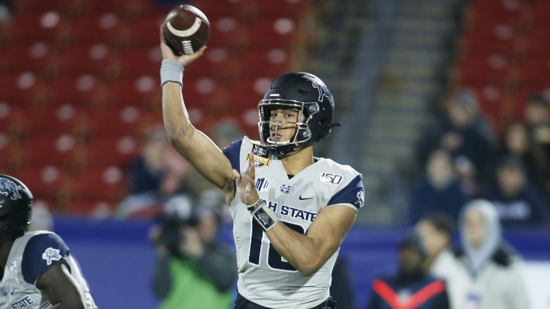 Utah State quarterback Jordan Love