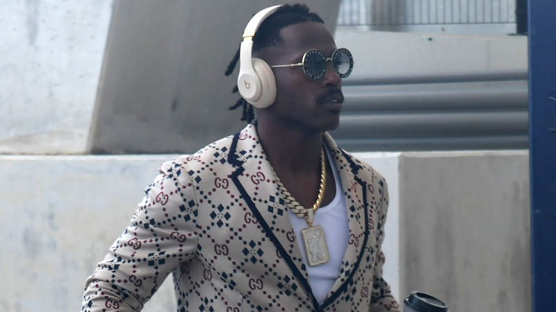 Free Agent wide receiver Antonio Brown