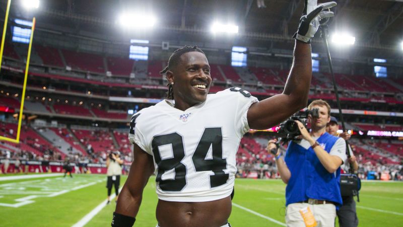 Free Agent Wide Receiver Antonio Brown