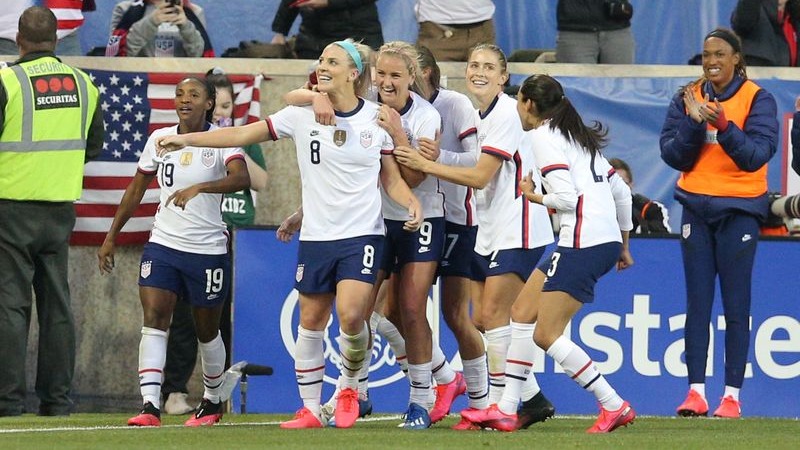 USWNT midfielder Julie Ertz