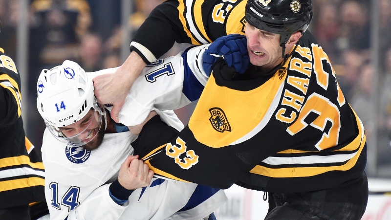 Boston Bruins defenseman Zdeno Chara and Tampa Bay Lightning left wing Pat Maroon (14)