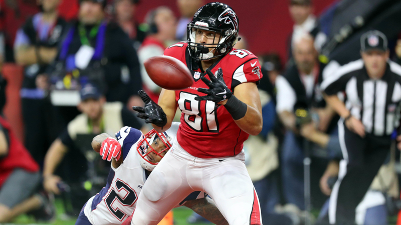 Falcons tight end Austin Hooper