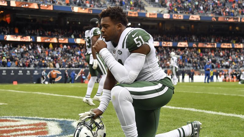 New England Patriots linebacker Brandon Copeland