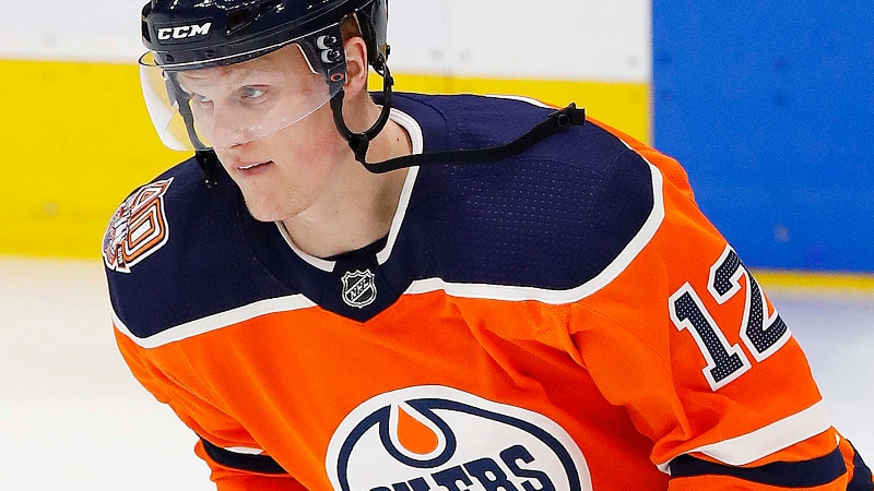 Edmonton Oilers forward Colby Cave