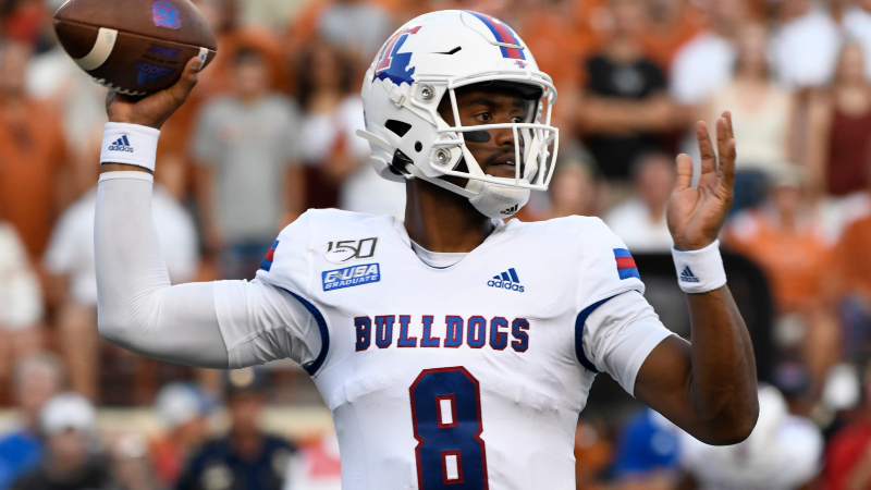 Louisiana Tech Bulldogs quarterback J'Mar Smith
