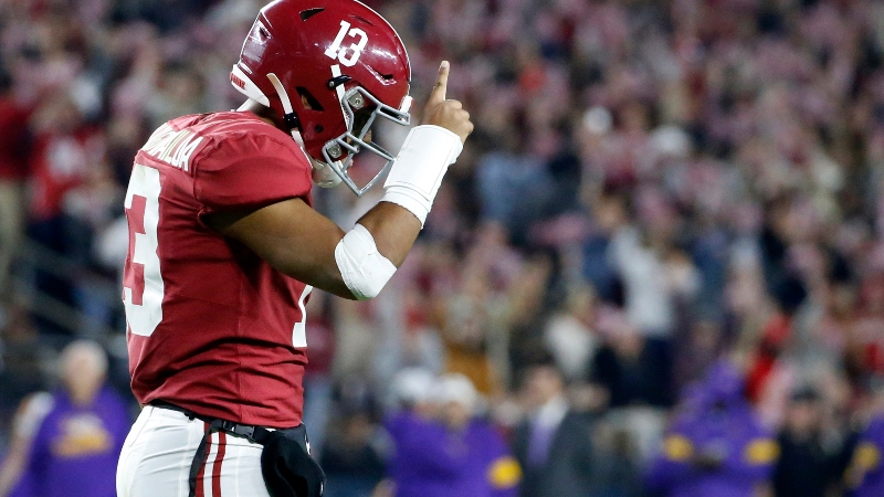 Alabama Crimson Tide quarterback Tua Tagovailoa