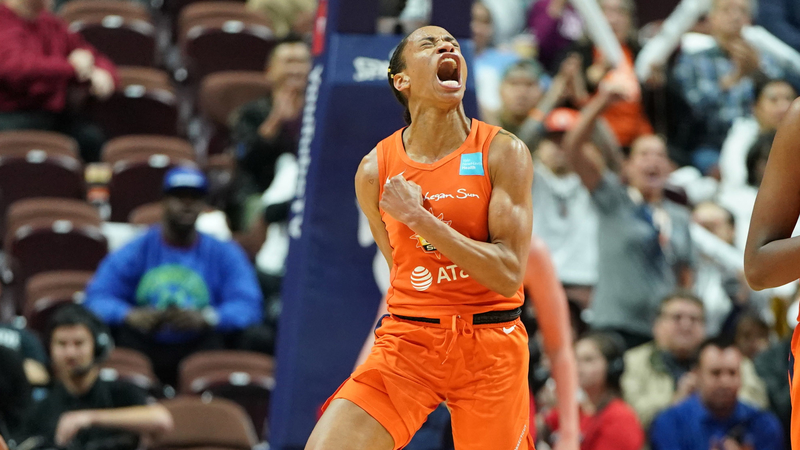 Connecticut Sun guard Jasmine Thomas