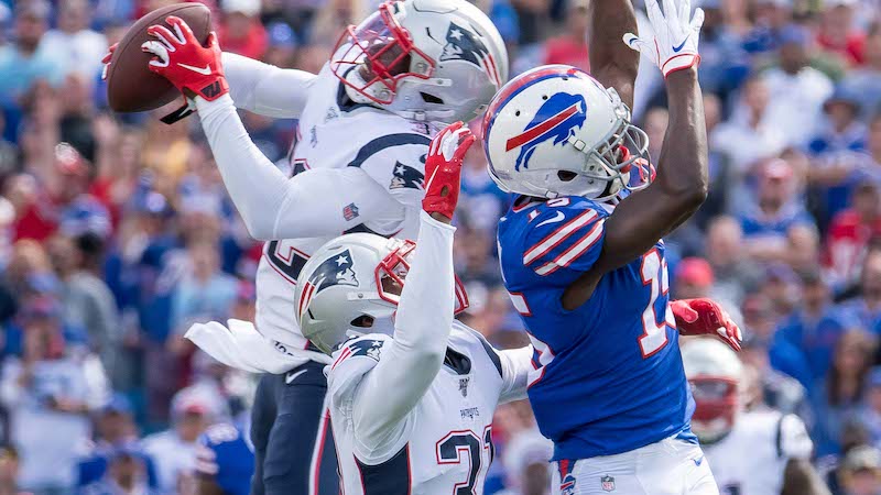 Patriots defensive backs Devin McCourty, Jonathan Jones