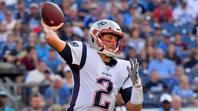 New England Patriots quarterback Brian Hoyer