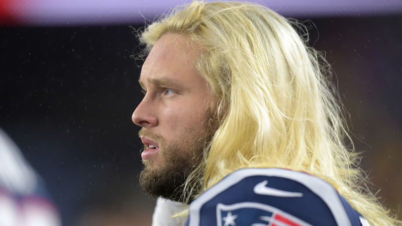 New England Patriots defensive lineman Chase Winovich