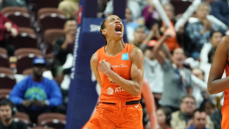 Connecticut Sun guard Jasmine Thomas