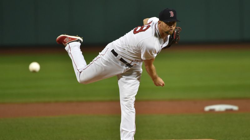 Red Sox starting pitcher Colten Brewer
