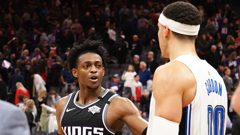 Sacramento Kings guard De'Aaron Fox and Orlando Magic forward Aaron Gordon