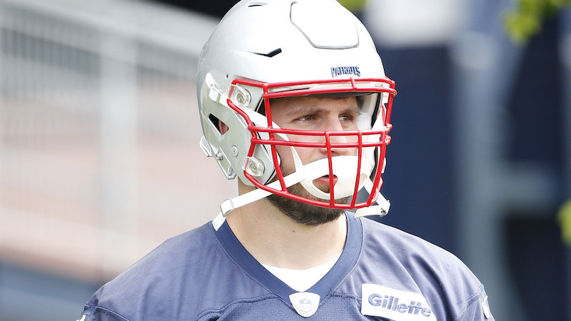 Patriots outside linebacker John Simon