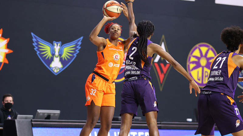 Connecticut Sun guard Bria Holmes